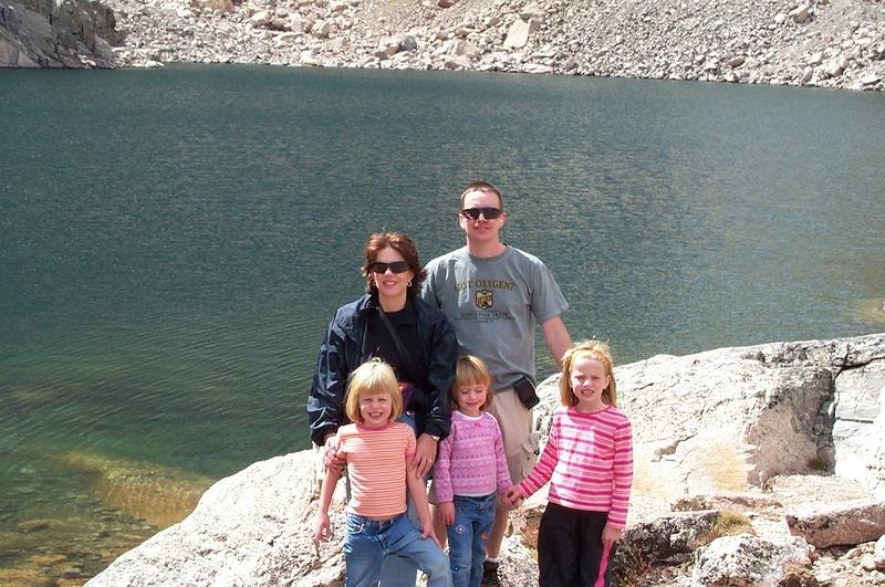 The entire Smith family, Alan, Lori, Hannah-6, Rebecca-4, and Elizabeth-7.