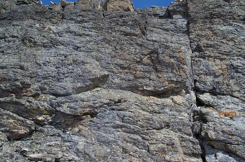 The only weakness in the cliff band between Longs and Pagoda (that I found at least).