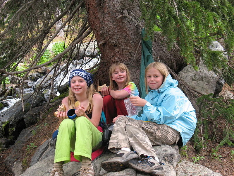 Mmm, lunch at the bridge in the rain